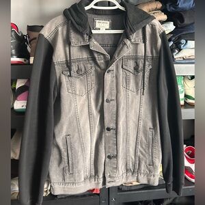 Billabong jeans jacket size X-Large